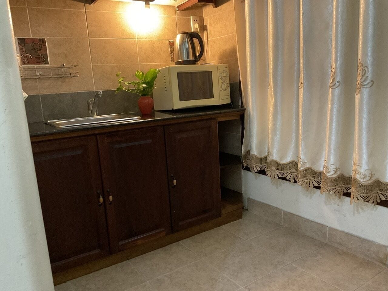 studio | private kitchen | fridge