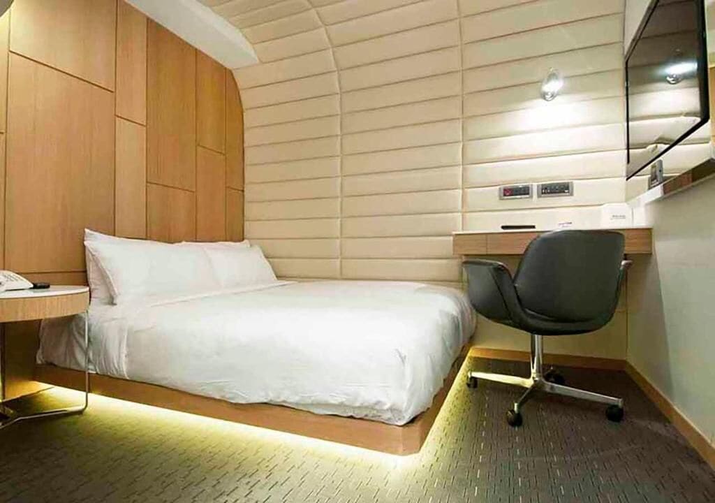 1 bedroom, in-room safe, desk, free wifi