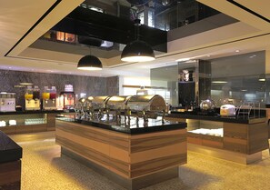 Bao gồm bữa sáng buffet
