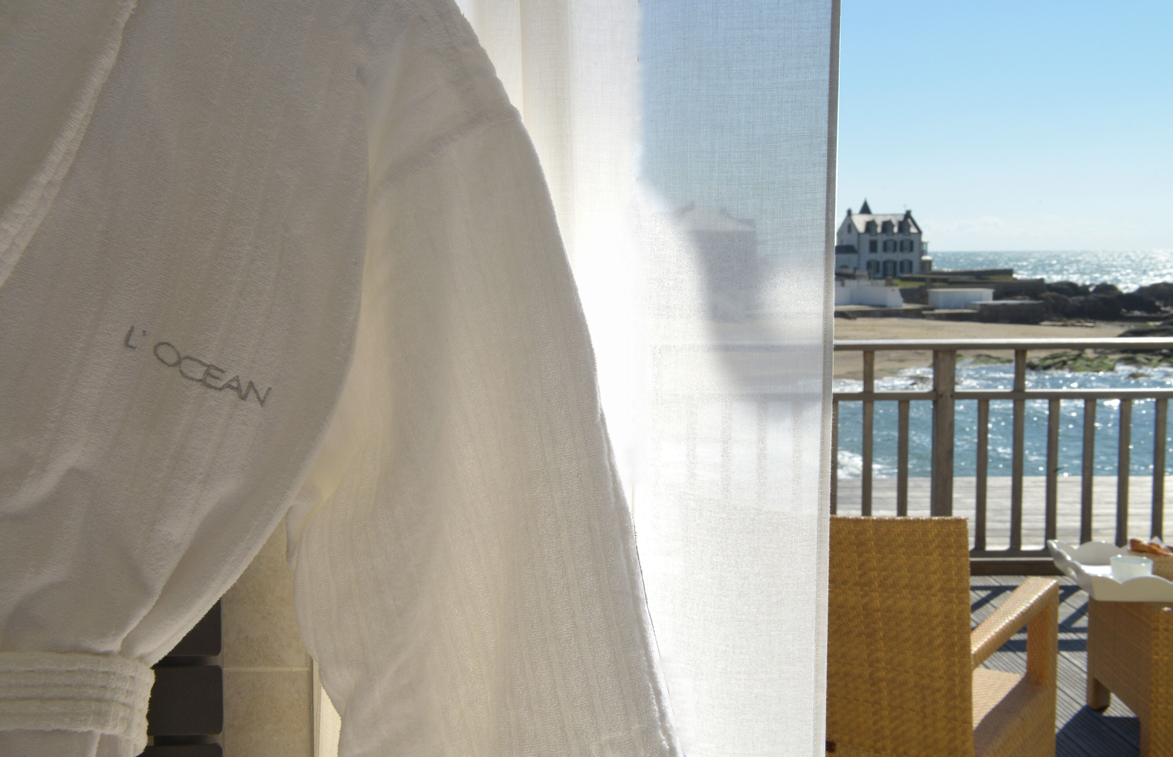 deluxe double room, terrace, sea view | bathroom | hair dryer, bathrobes, towels
