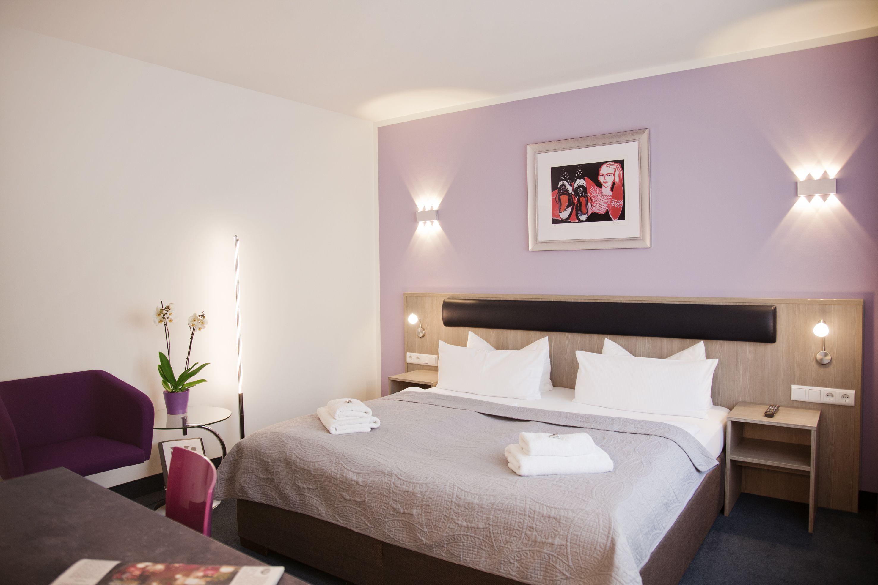 premium bedding, pillow-top beds, minibar, in-room safe