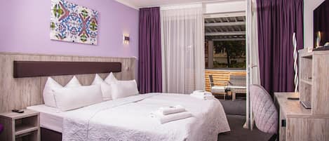 1 bedroom, premium bedding, pillow-top beds, minibar