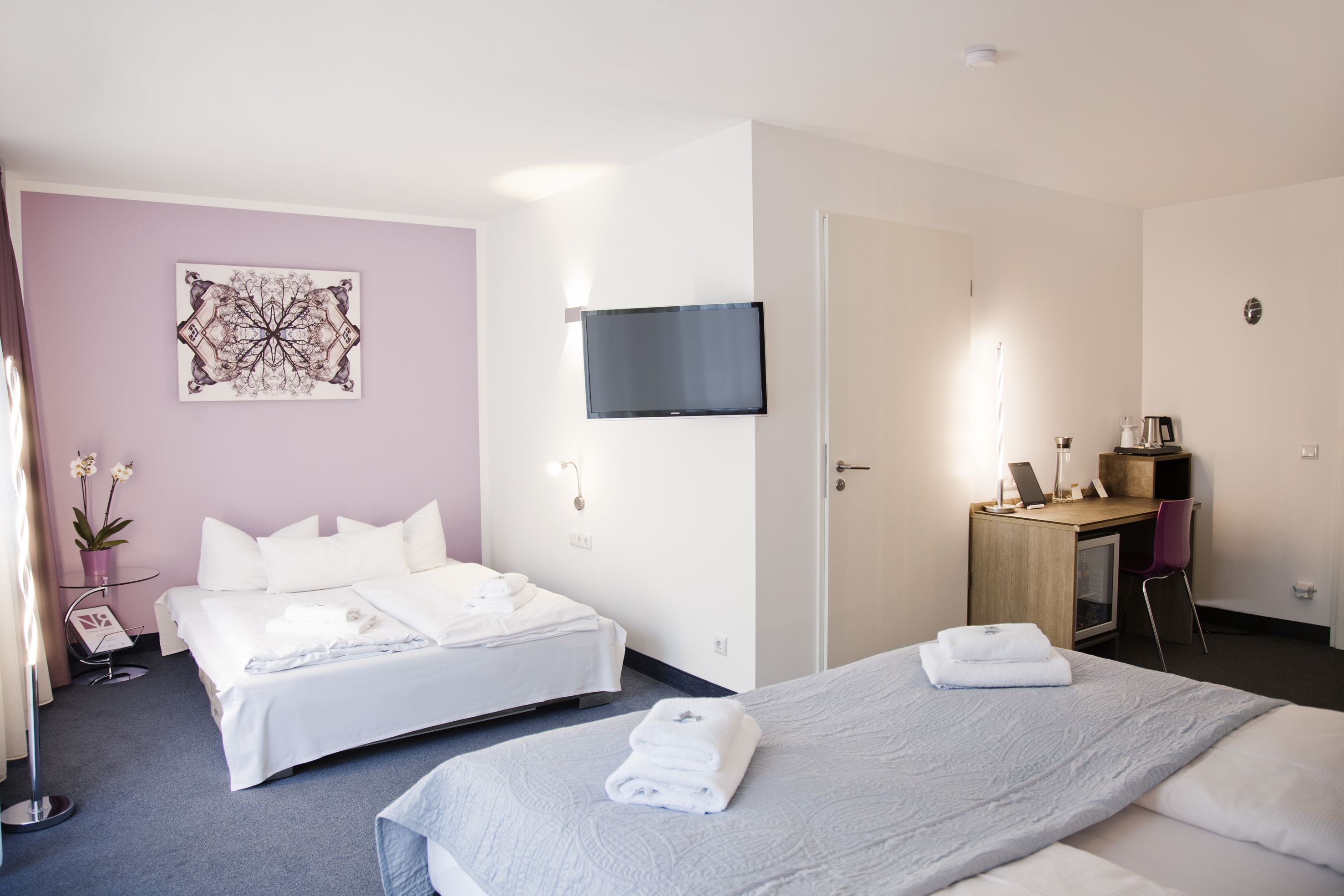 family room | extra beds