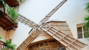 Exterior detail - Angel Town Hall Apartments (Vilnius)