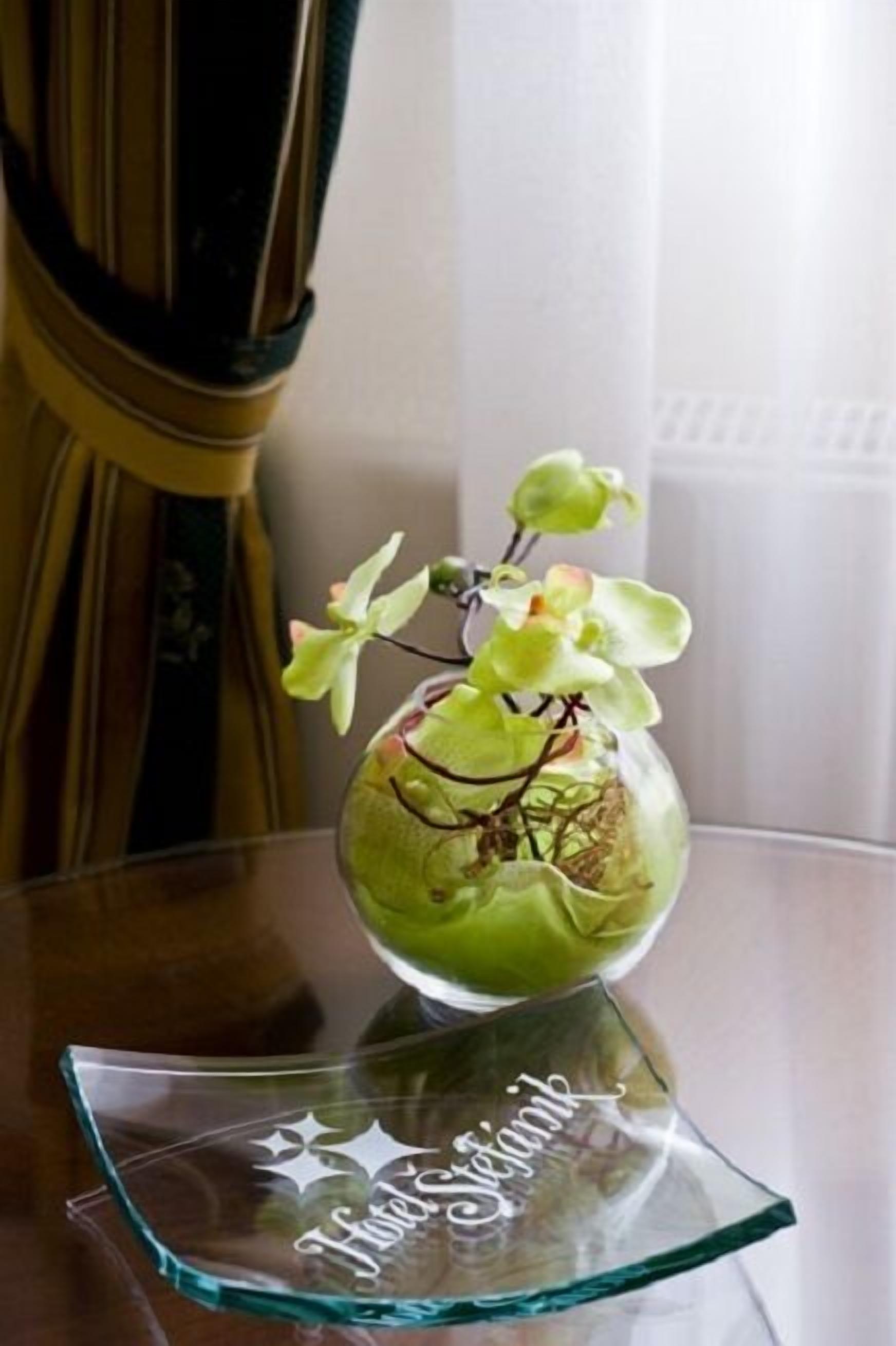 1 bedroom, premium bedding, minibar, in-room safe