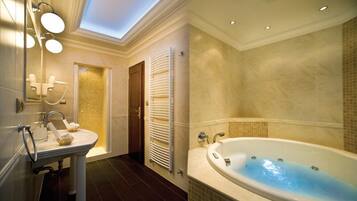 Exclusive Suite | Bathroom