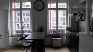 Deluxe Apartment (2nd floor) | In-room dining