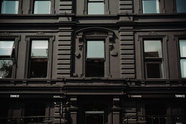 Exterior - The 1852 - Self Check-in (Belfast)