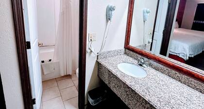 Relax Inn Henryetta