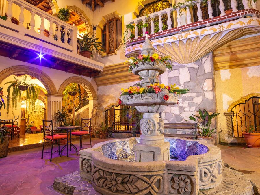 Télévision LED de 32 pouces avec chaînes par câble, télévision