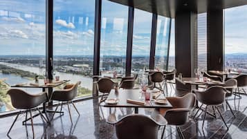 2 restaurants, breakfast, dinner served; Mediterranean cuisine