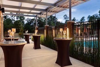 Hotel Exterior at Hyatt Place Houston / The Woodlands