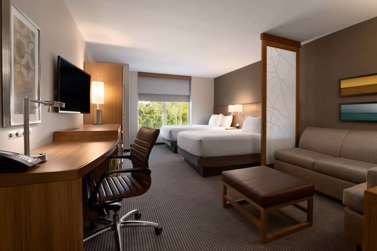 1 bedroom, in-room safe, desk, iron/ironing board