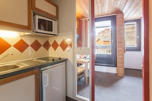 Studio 3 personnes | Private kitchenette
