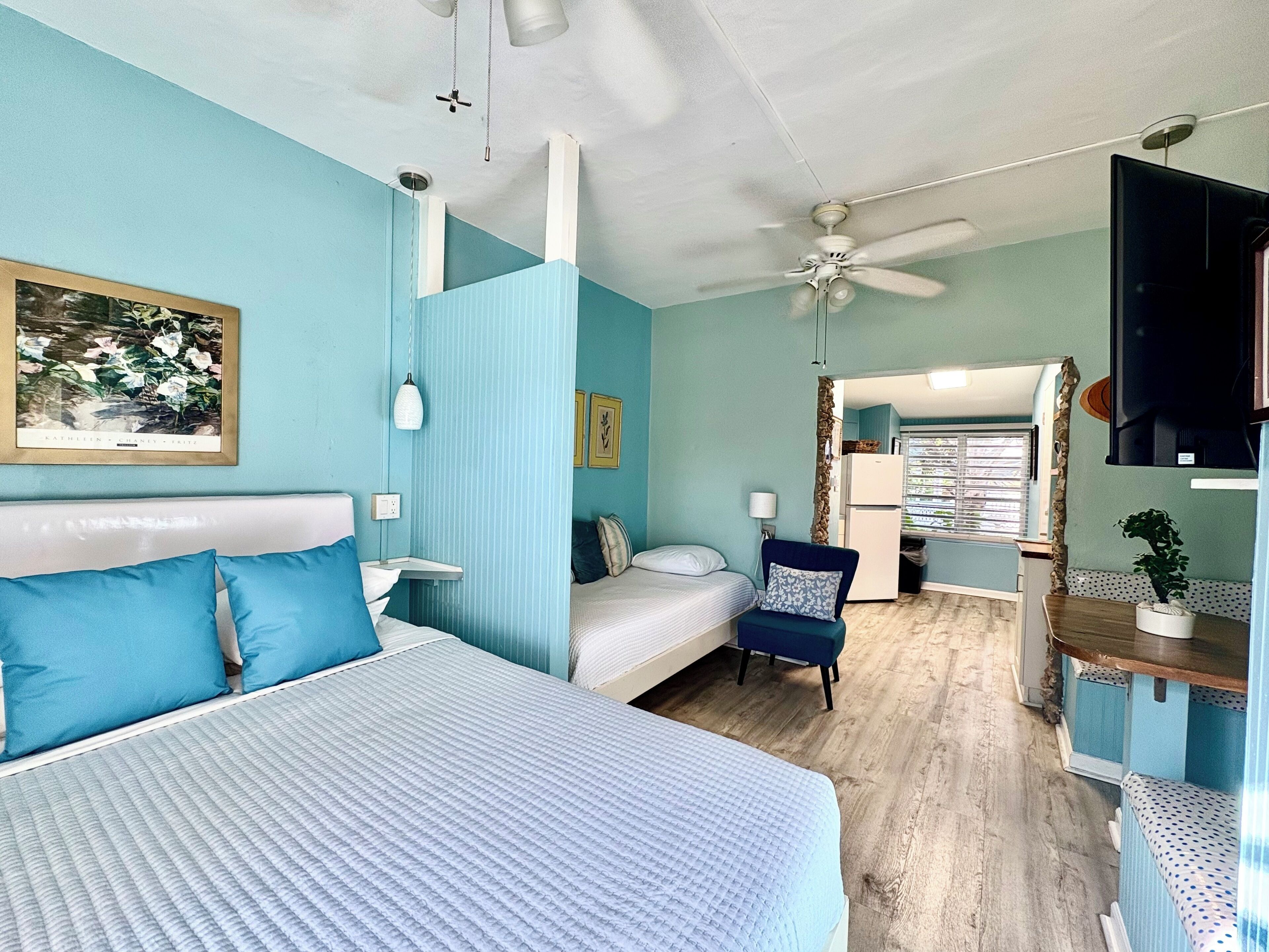 Cottage Deluks, dapur, pemandangan kebun (Carol's Rest) | Area keluarga | Smart TV 40-inci dengan saluran TV digital dan layanan streaming