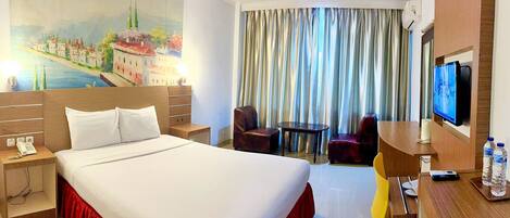 Deluxe Room | In-room safe, desk, free WiFi, bed sheets