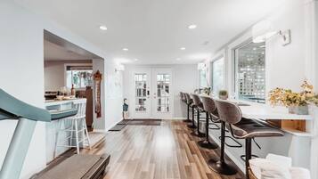 Fridge, microwave, coffee/tea maker, electric kettle