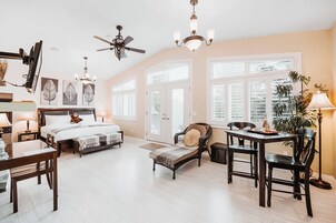 Premium bedding, in-room safe, individually decorated