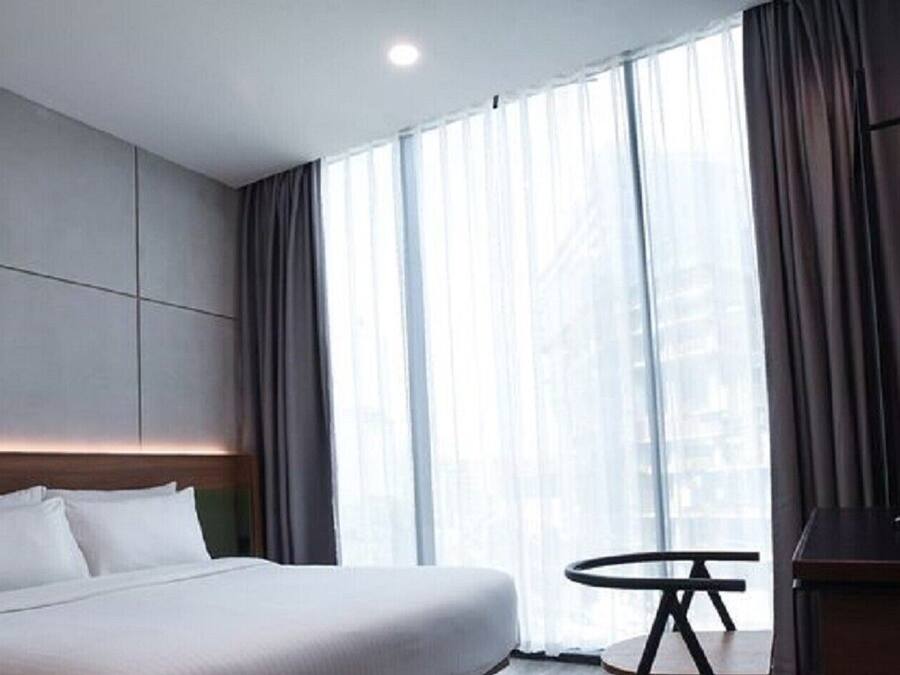 Quarto casal executivo | Escrivaninha, ferros/tábuas de passar roupa, Wi-Fi de cortesia