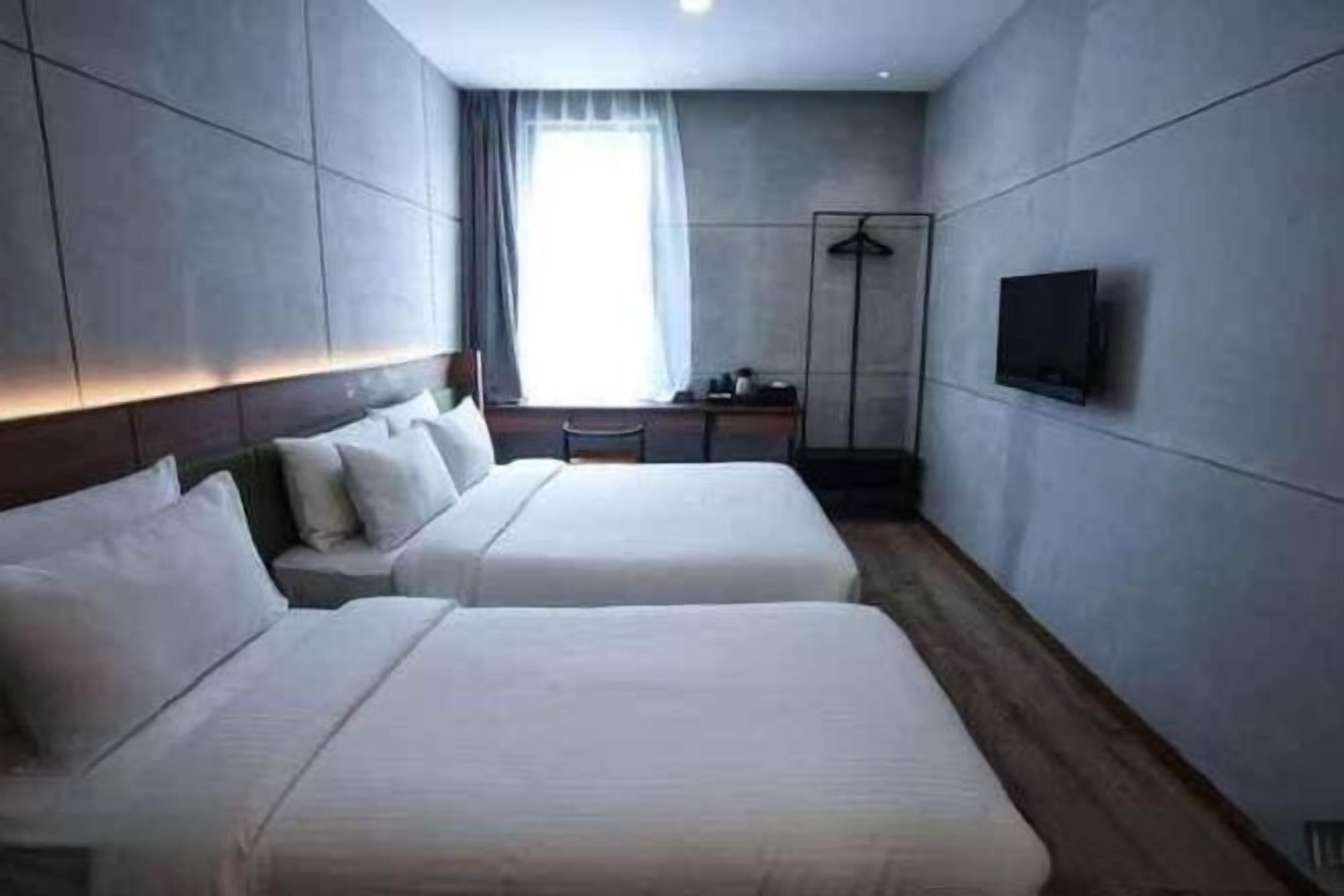 Desk, iron/ironing board, free WiFi, bed sheets