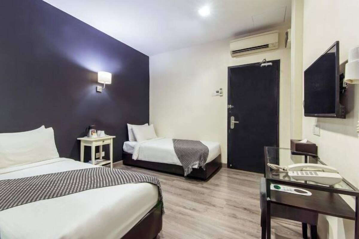 Skrivbord, strykjärn/strykbräda, gratis wi-fi och sängkläder