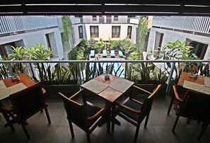 Restaurant - The Legian Sunset Residence (Legian)