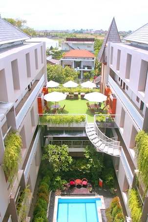 Rooftop terrace. The Legian Sunset Residence