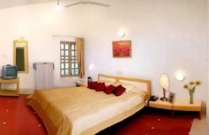 Chambre (A C Deluxe Rooms (Front))