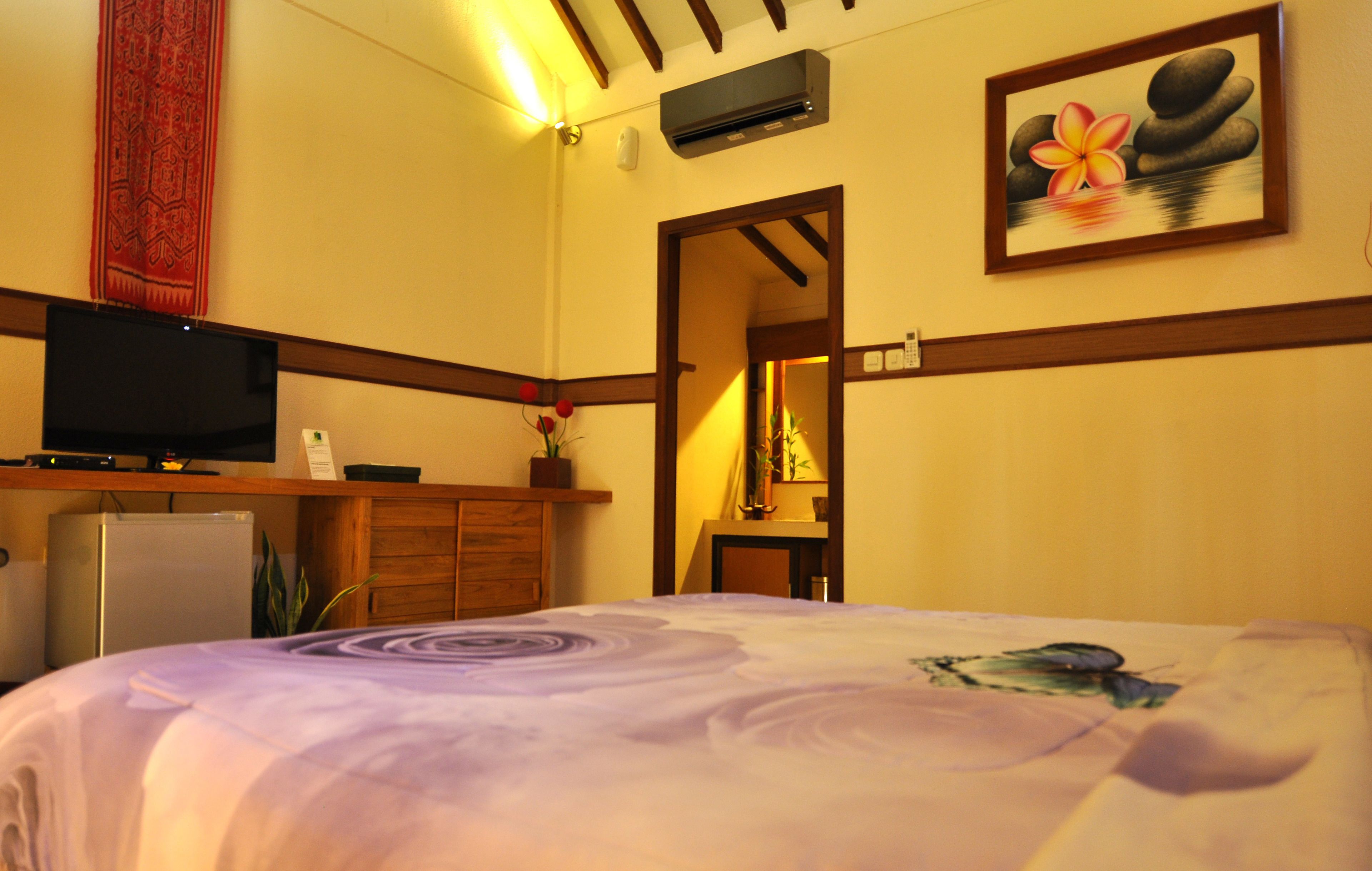 standard room | minibar, desk, rollaway beds, free wifi