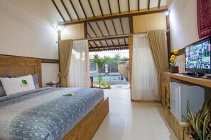 Minibar, escritorio, camas supletorias y wifi gratis