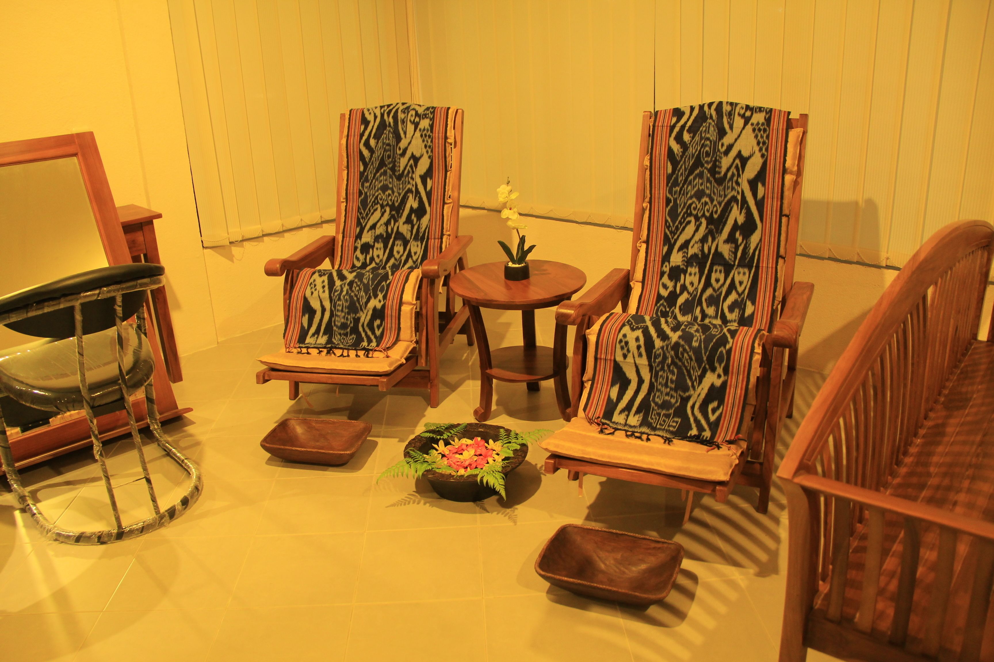 body treatments, body wraps, body scrubs, facials