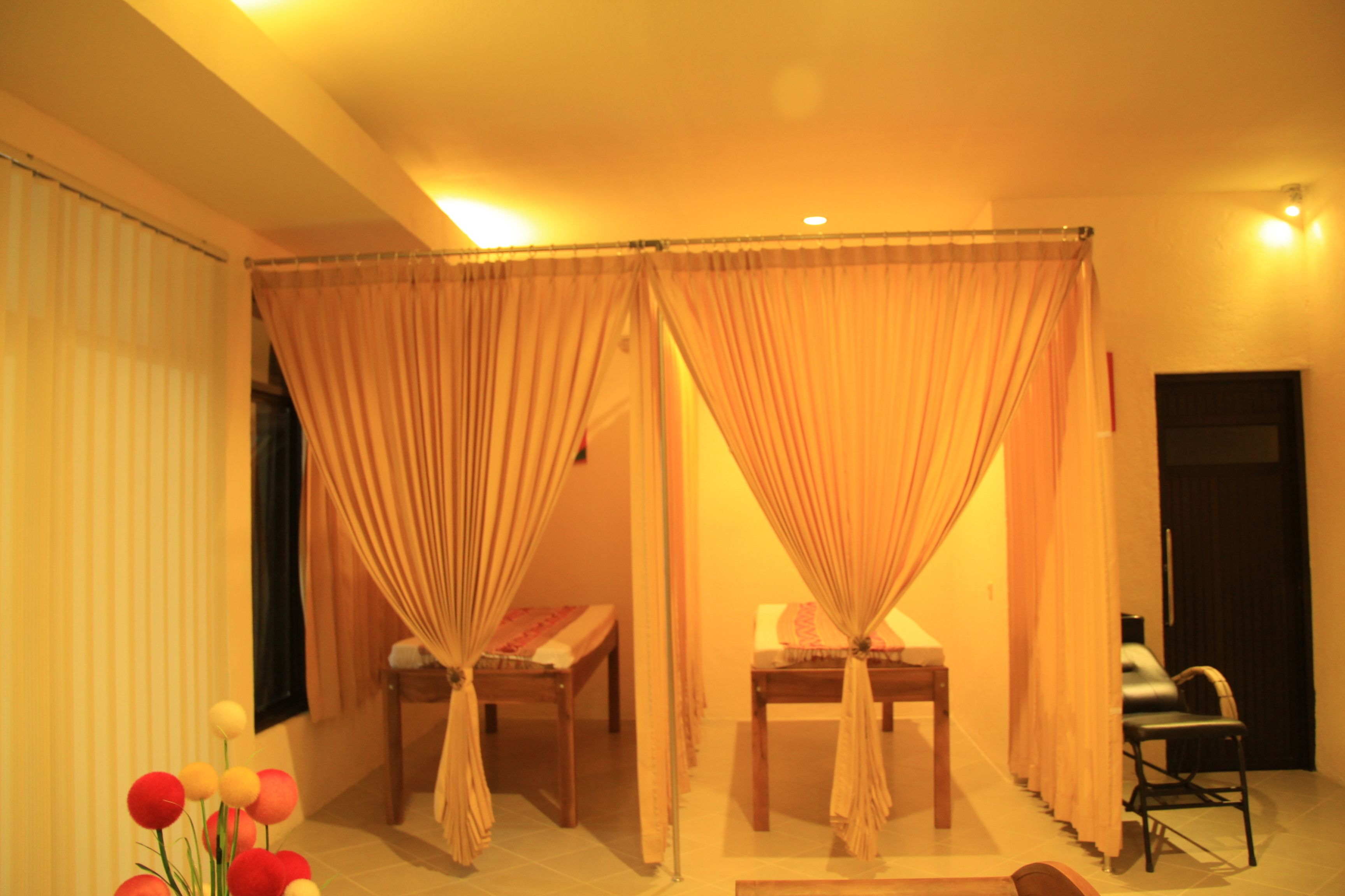 body treatments, body wraps, body scrubs, facials