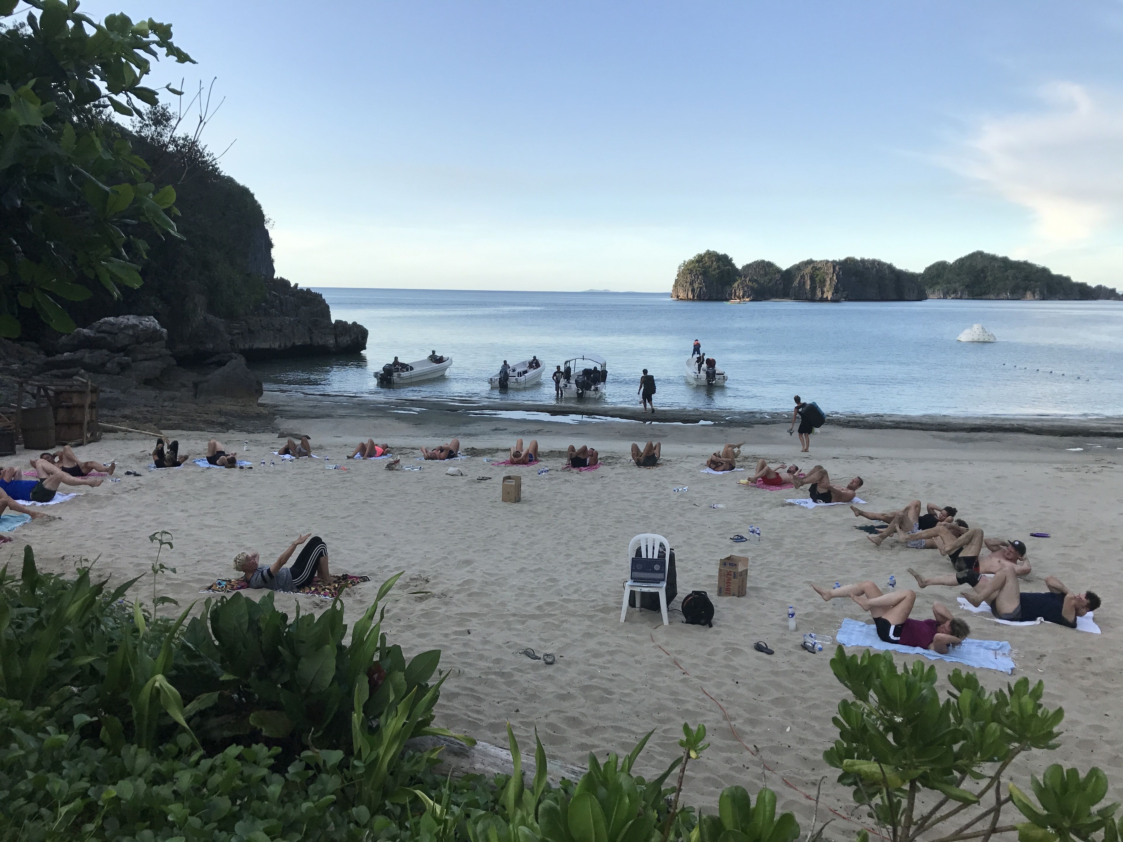 beach nearby, snorkelling, kayaking