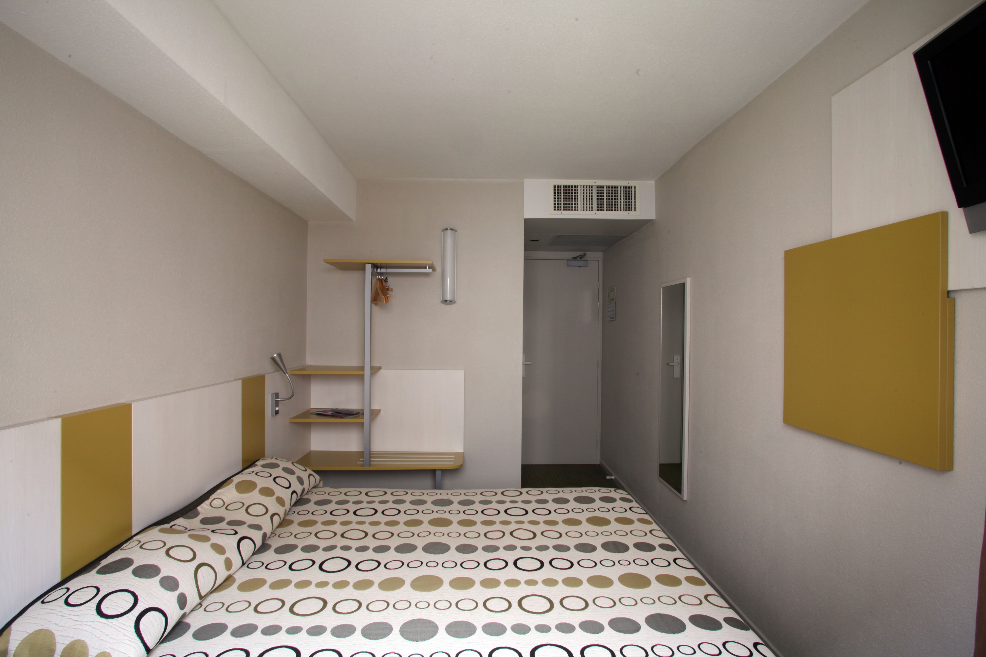 superior room | desk, blackout curtains, iron/ironing board, free cots/infant beds