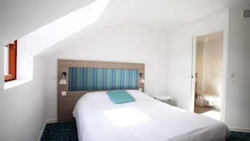 Standard Room | Desk, blackout curtains, iron/ironing board, free cots/infant beds