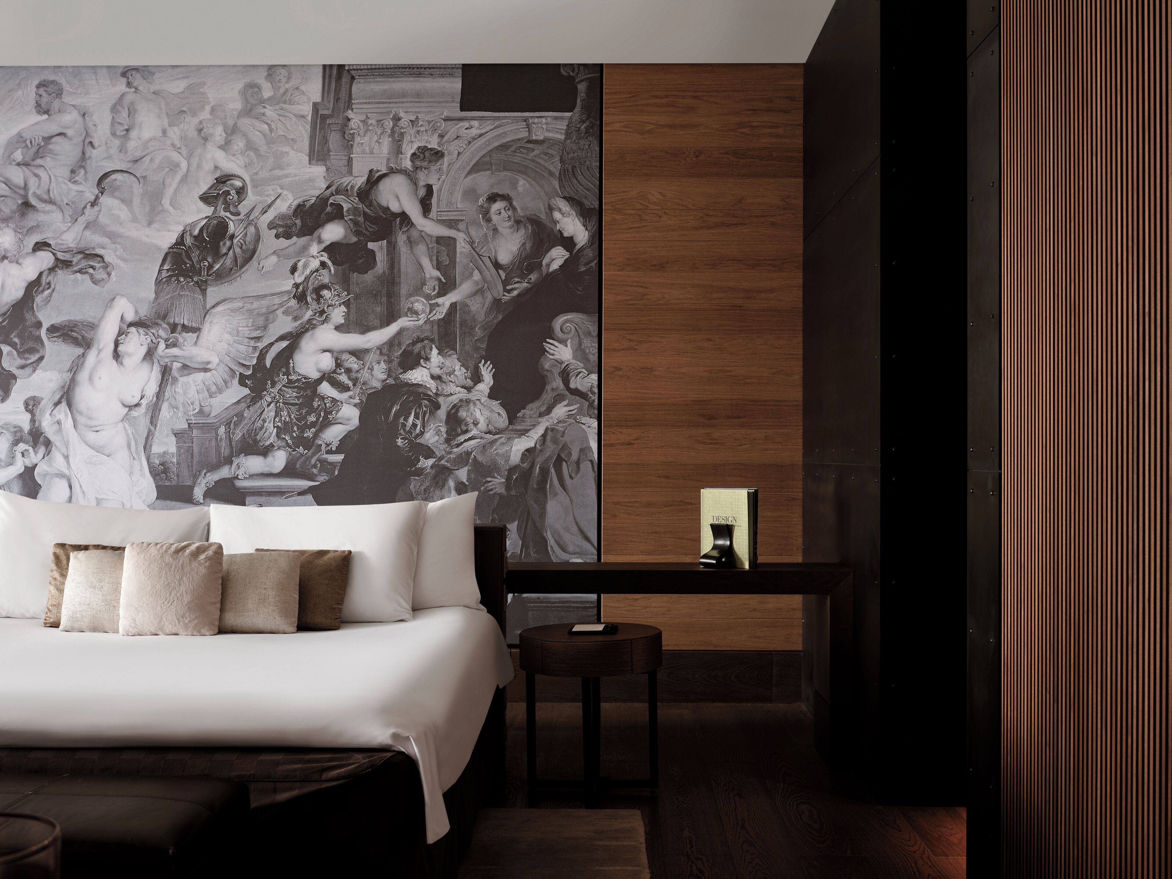 Alpine 2-Bedroom Suite | เครื่องนอนระดับพรีเมียม, ผ้านวมขนเป็ด, เตียงพร้อมฟูกเสริมที่นอน
