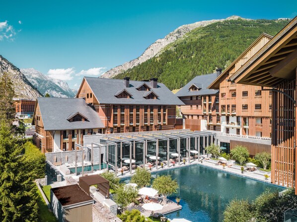 Exterior - The Chedi Andermatt (Andermatt)