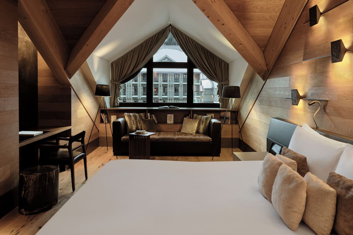 Suite (Furka) | Peralatan tempat tidur premium, gebar bulu kapas, tilam berlapik