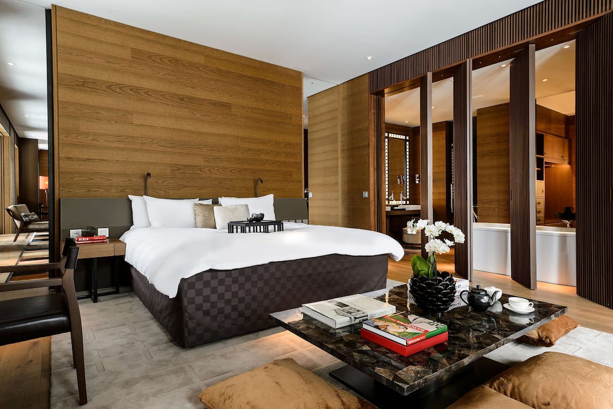 Grand Alpine 2-Bedroom Suite | Bộ đồ giường cao cấp, chăn bông, nệm có lớp đệm bông 