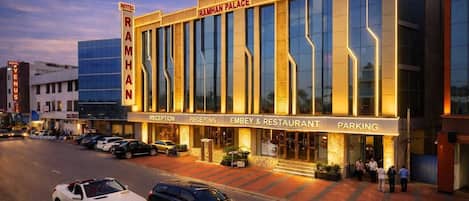 Fachada de la propiedad