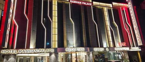 Façana frontal de l'allotjament