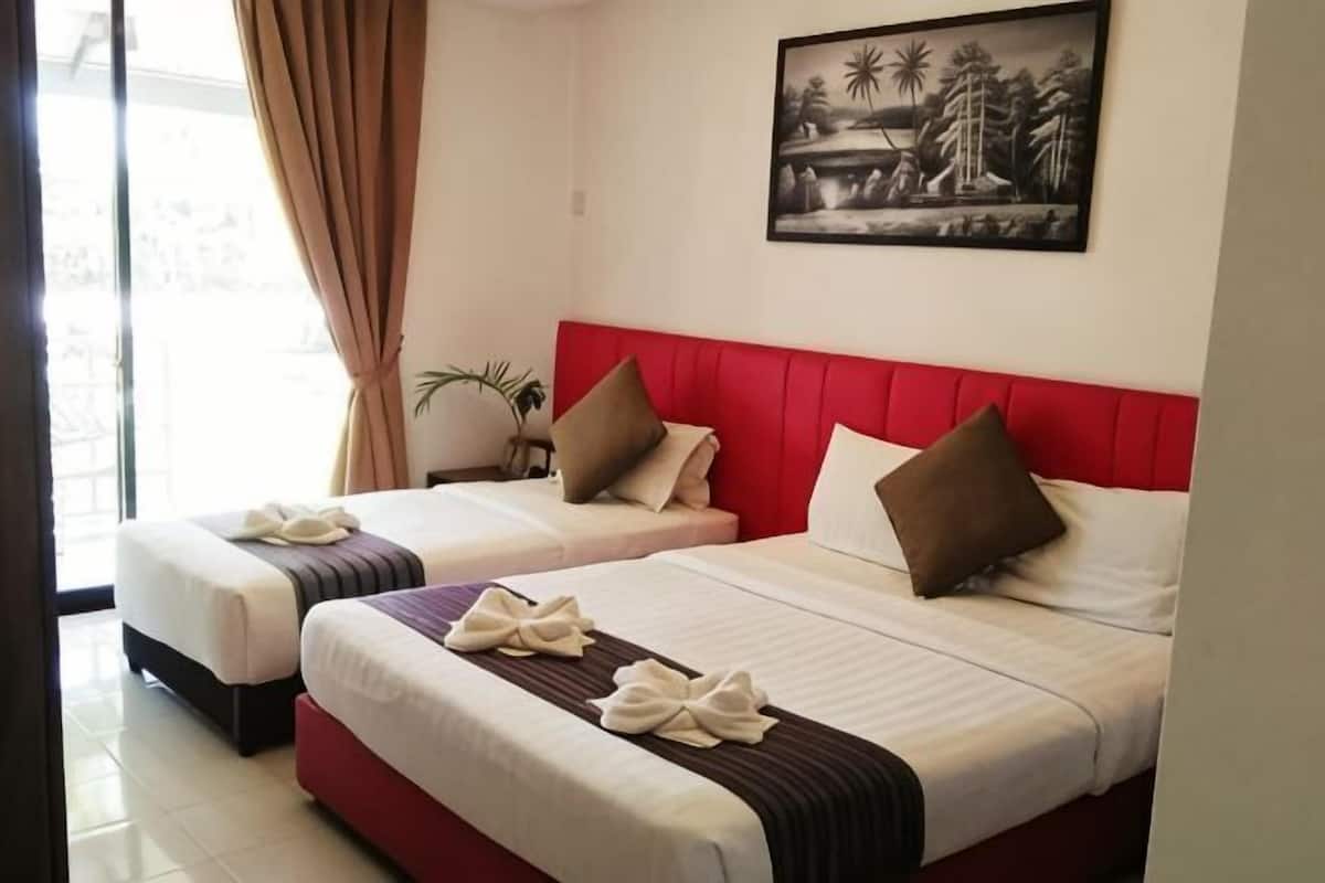 Minibar, desk, laptop workspace, WiFi (free)
