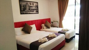Deluxe Triple | Minibar, desk, laptop workspace, free WiFi - Alia Residence (Langkawi)