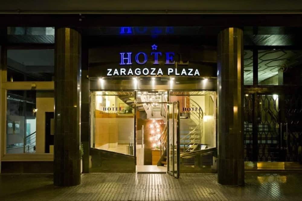 Hotel Zaragoza Plaza