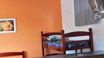 Apto Standard Quadruplo | Living room | TV
