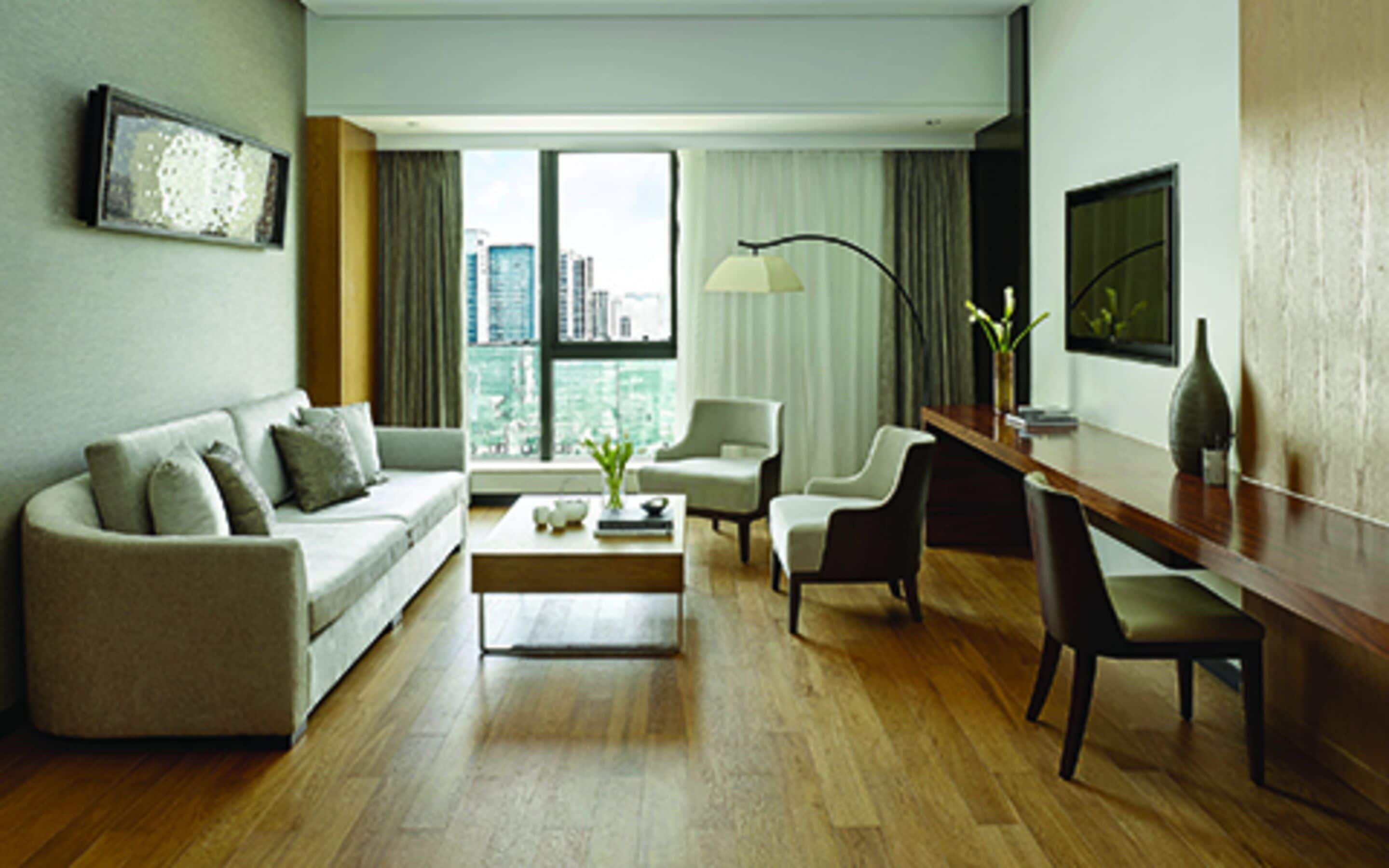 suite, 1 bedroom, river view | 1 bedroom, minibar, in-room safe, iron/ironing board