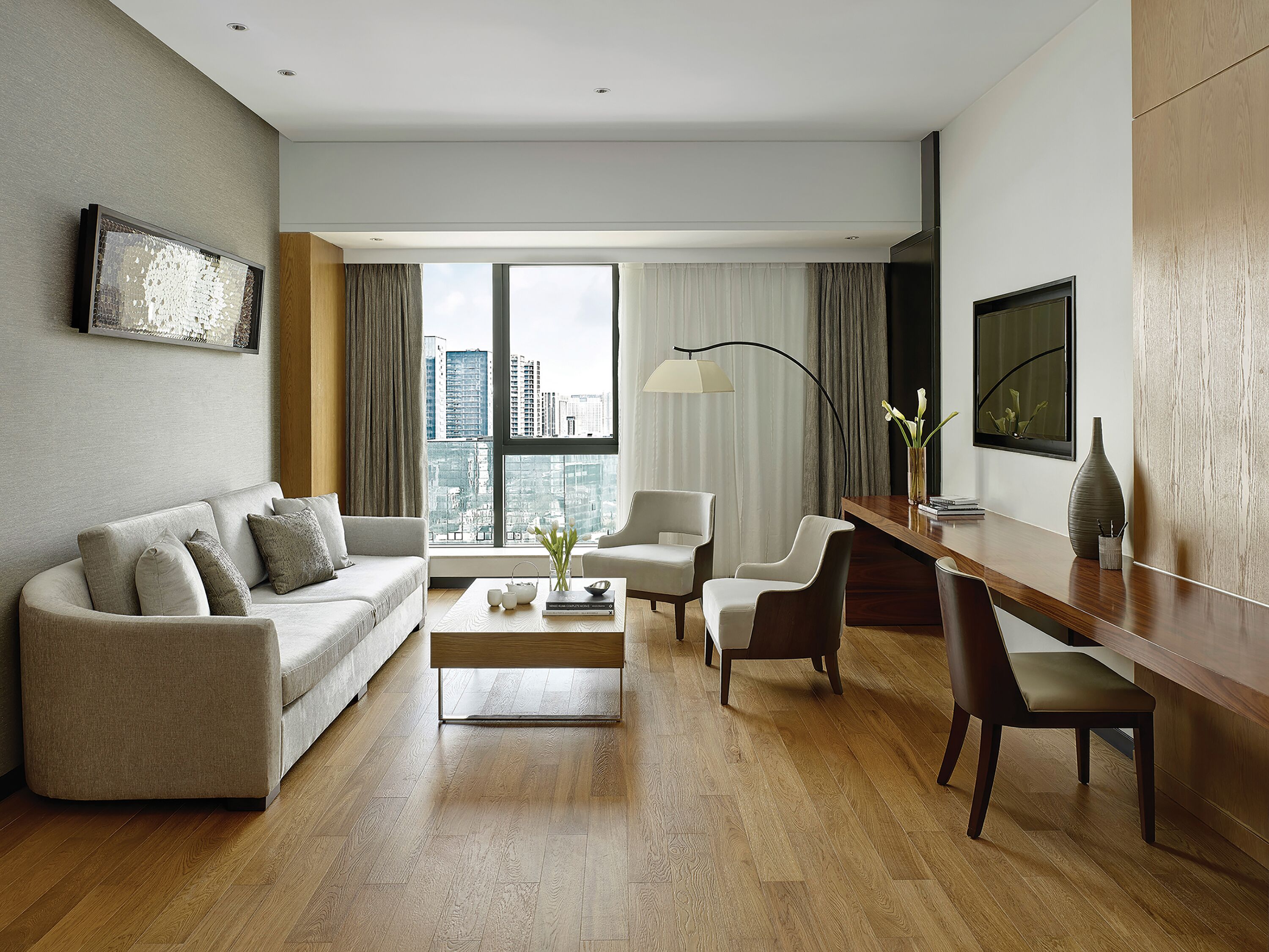 suite, 1 bedroom, river view | 1 bedroom, minibar, in-room safe, iron/ironing board