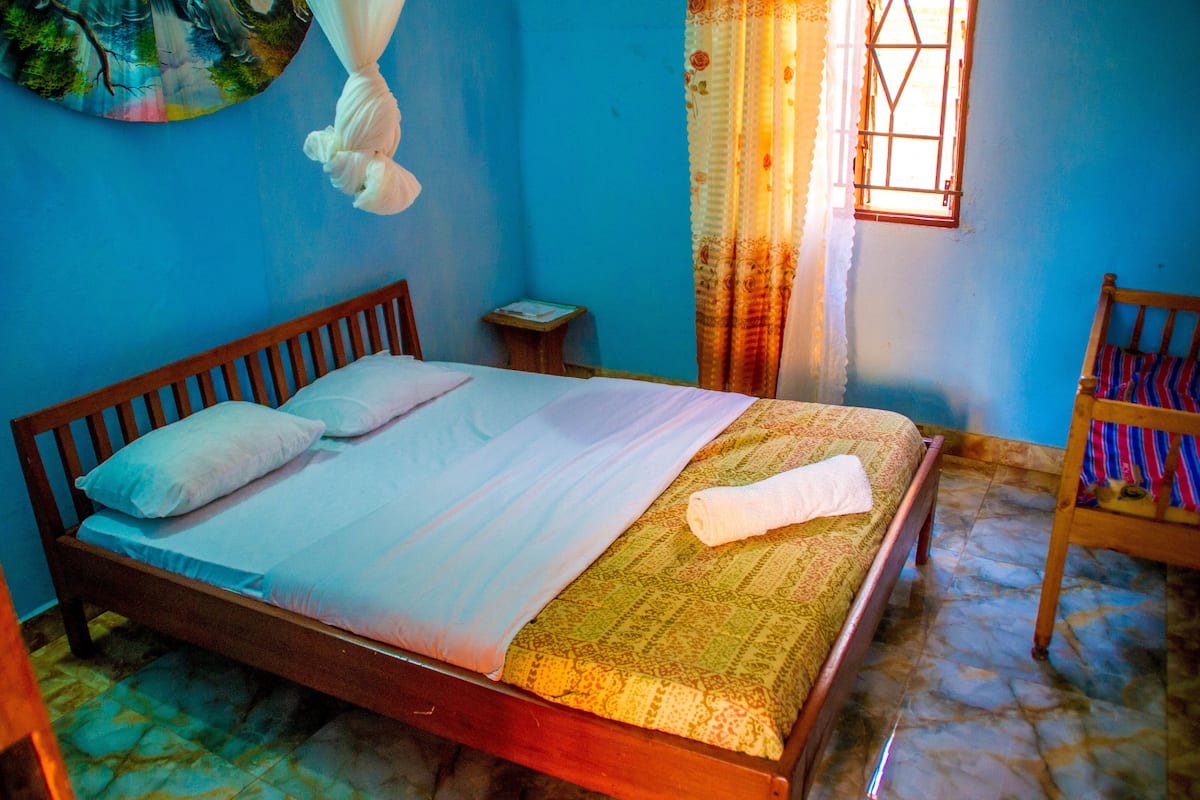 1 bedroom, in-room safe, desk, soundproofing