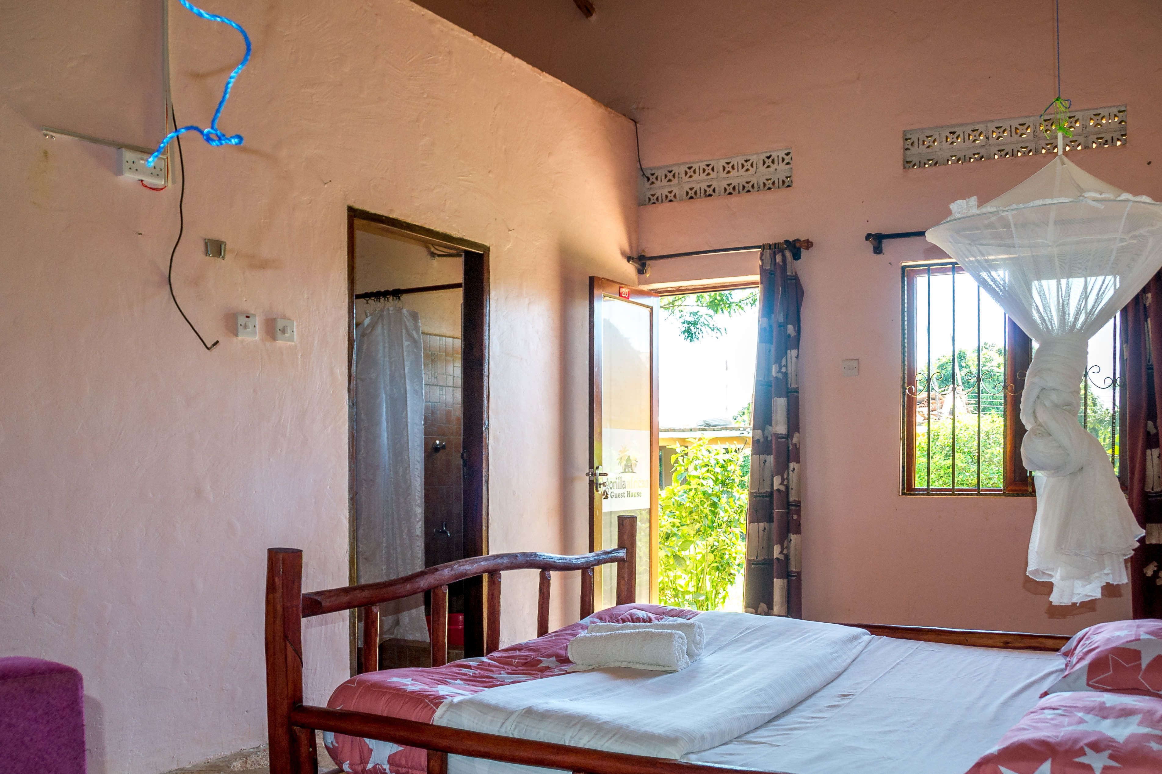 Standard Triple Room, Private Bathroom