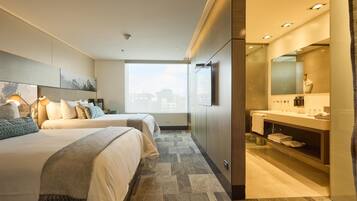 Ropa de cama de alta calidad y minibar